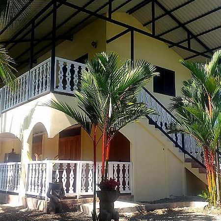 Suites Chile Verde Manzanillo  Eksteriør billede